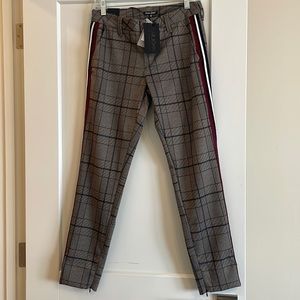 Business casual pants. Never worn!